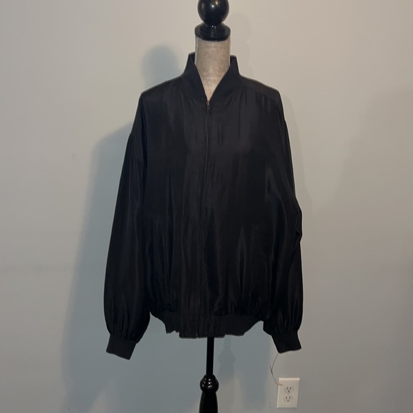 80’s Vintage Silk UOMO silk Bomber Jacket size XL.  Excellent condition. - Picture 1 of 7